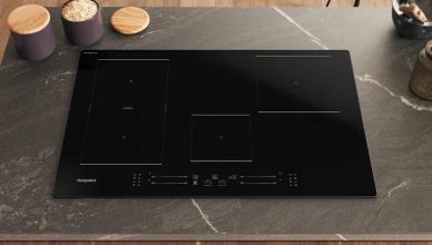 Hotpoint CleanProtect Hob