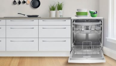 Bosch Series 2 SMS2HVW66G 13 Place Setting WiFi Enabled Dishwasher